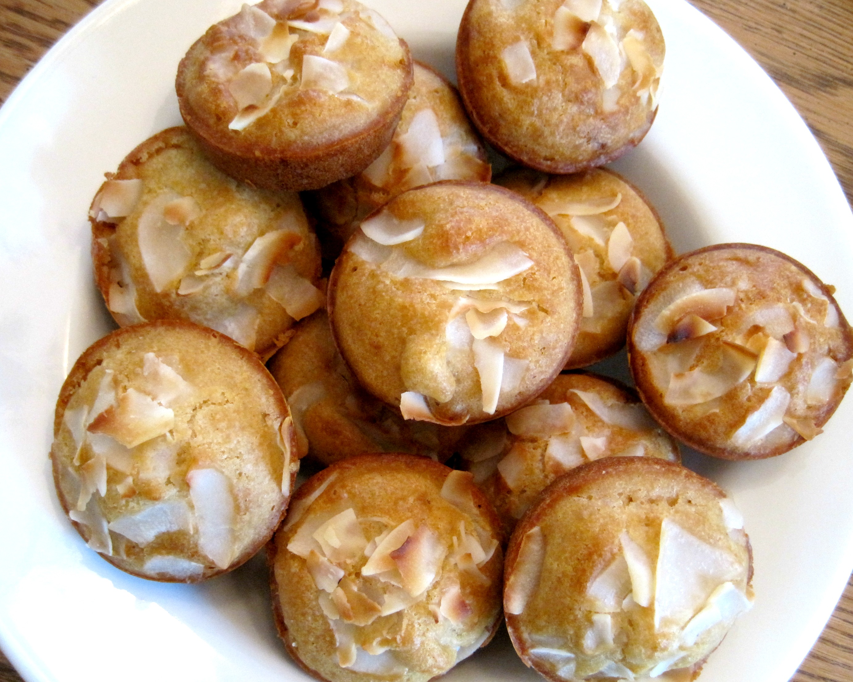 glutenfree pineapple chobani muffins